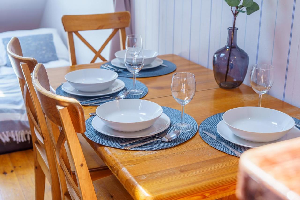 Klimatyczny Apartament Przy Bulwarze Optima Apartment Kolobrzeg Bagian luar foto